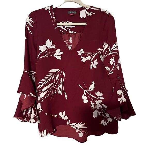 VINCE CAMUTO Women' Maroon Ruffled Pleated Floral Flutter Sleeve V Neck Blouse - Picture 5 of 15